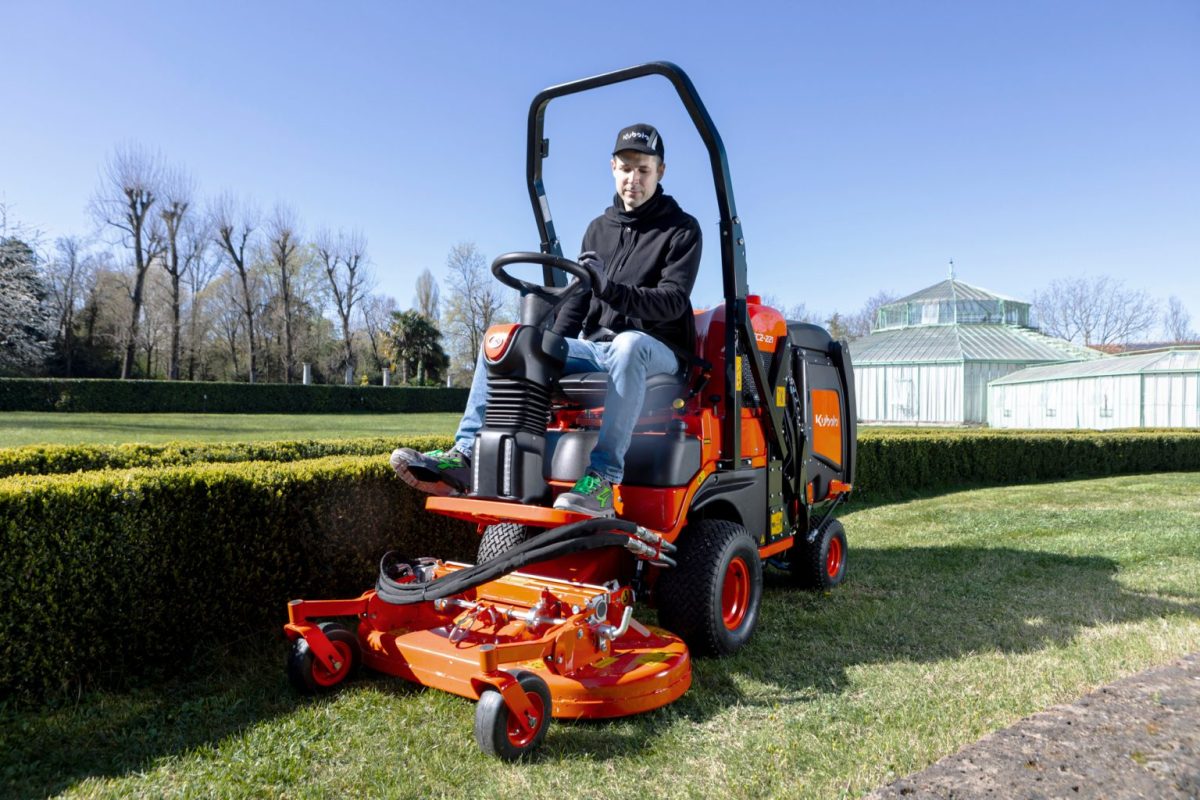 Kubota FC2-221