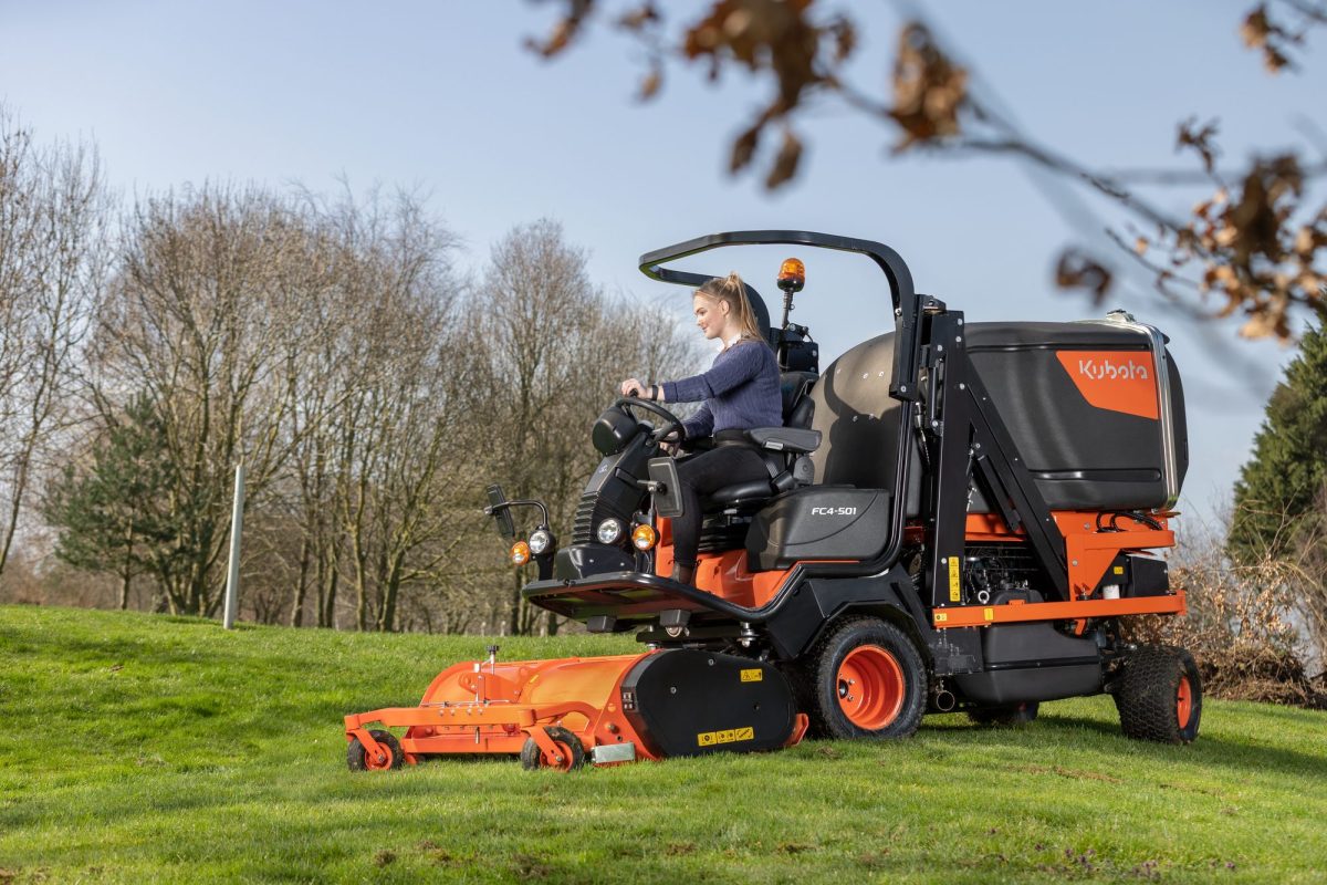 Kubota serija FC4